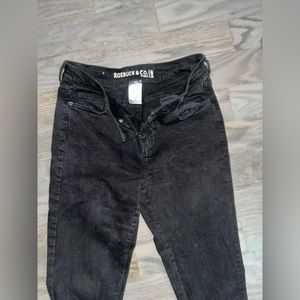 Roebuck & Co Skinny jeans black. Size 10 NEW